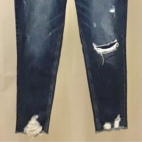 KanCan 11 (29) Mount Pleasant High Rise Boyfriend Fit Women’s Distressed Jeans - Picture 5 of 12